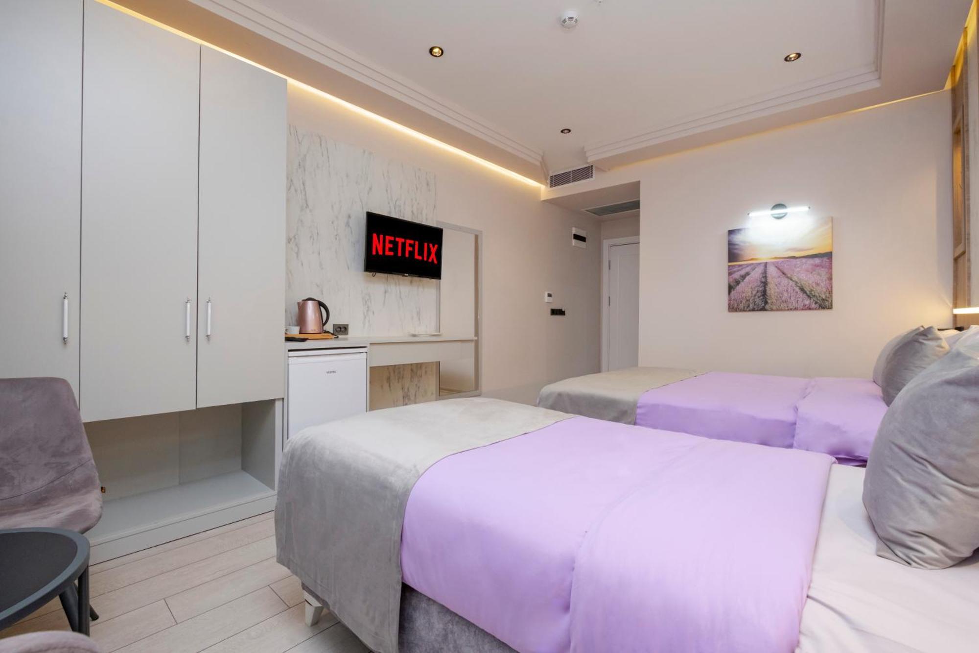 Lavender Airport Hotel Arnavutkoy Экстерьер фото
