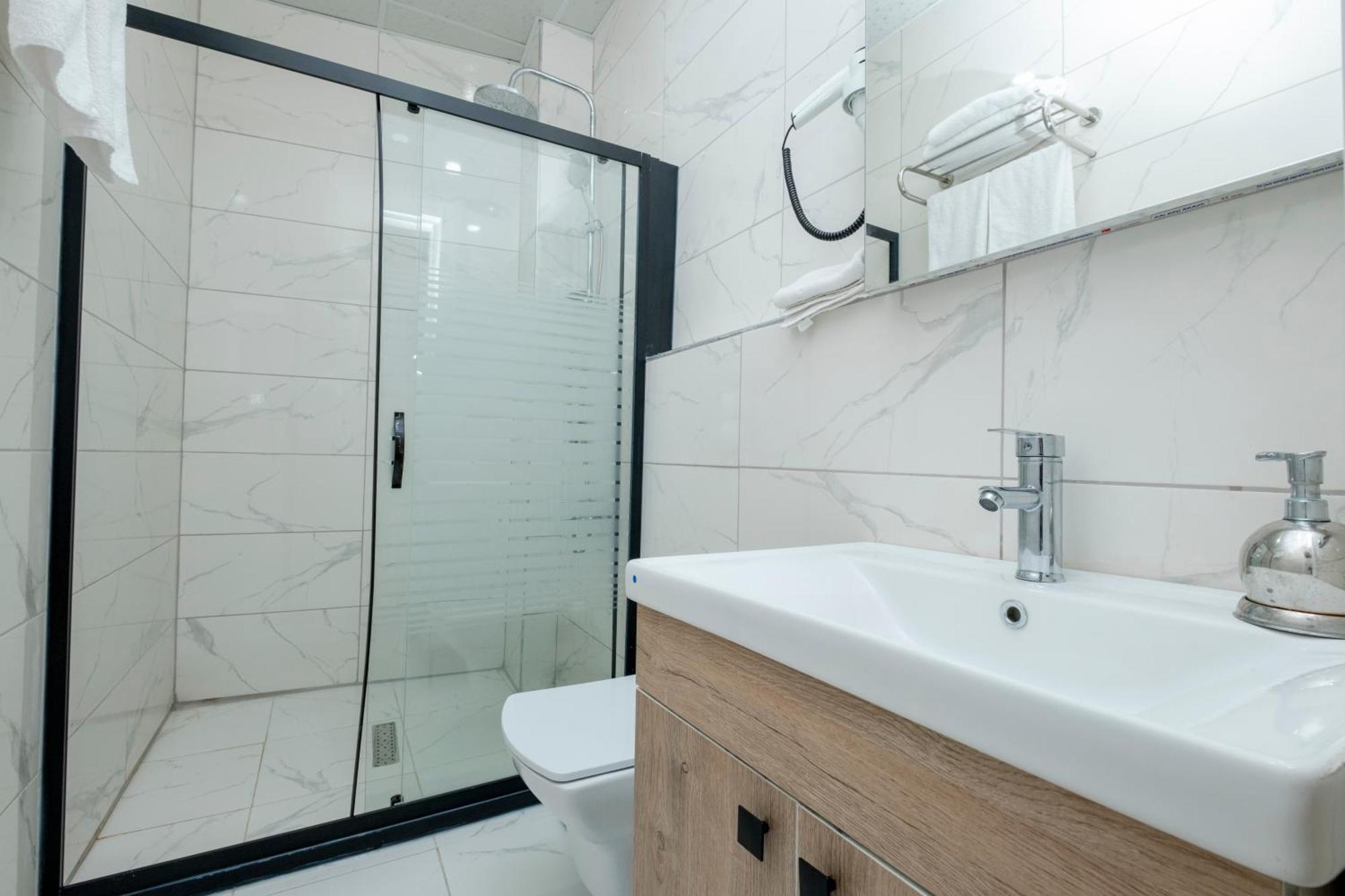 Lavender Airport Hotel Arnavutkoy Экстерьер фото